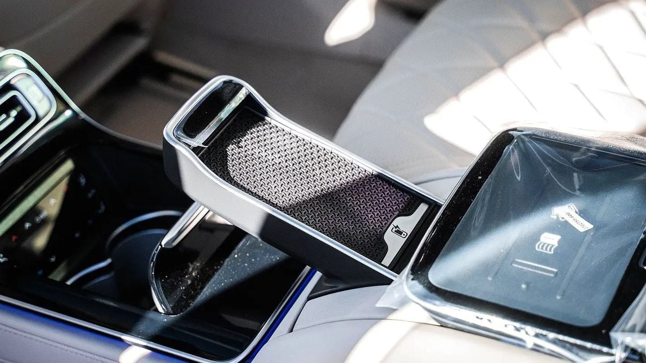 مرسيدس بنز S 63 AMG S63 AMG BRABUS B930 CARBON+4SEATS+FRIDGE+4D