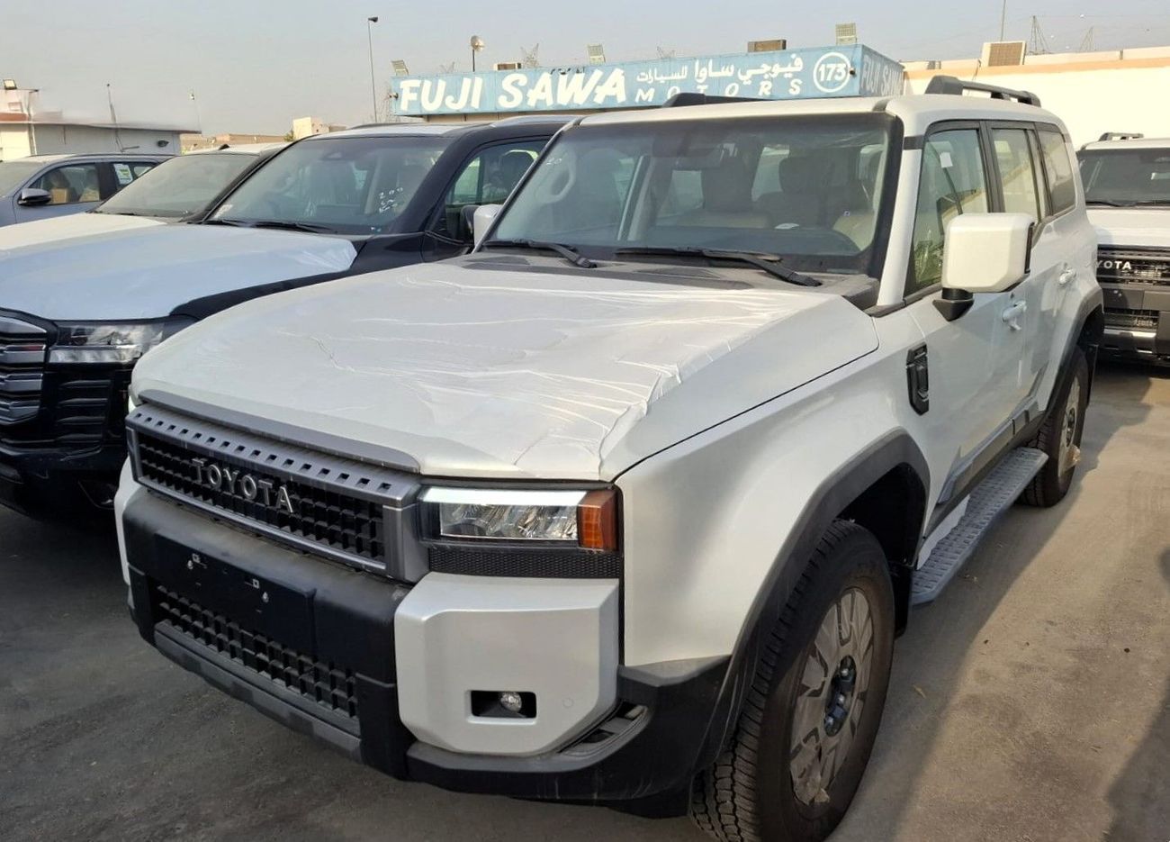 Toyota Prado Toyota Prado 2.4L 2024 GCC White Petrol All Rounder