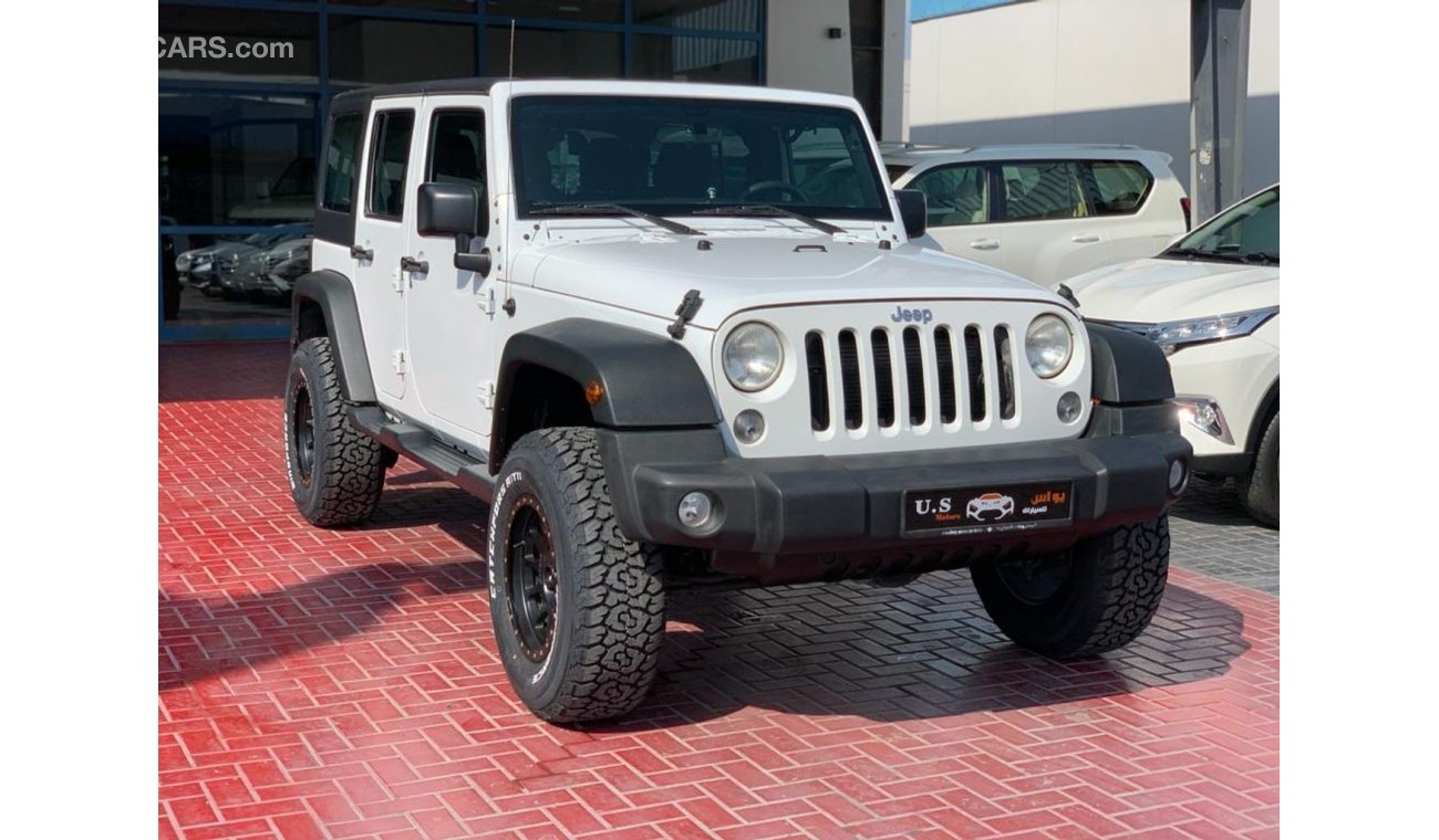 جيب رانجلر GCC UNLIMITED LIFTED 4 DOOR 2016 LOW MILEAGE SINGLE OWNER IN MINT CONDITION