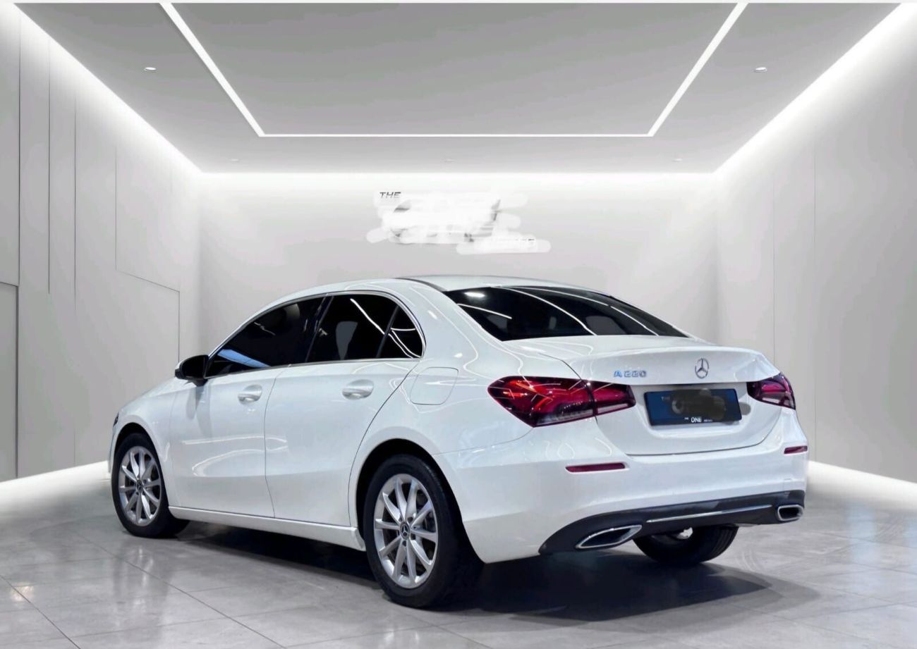 مرسيدس بنز A 220 2.0