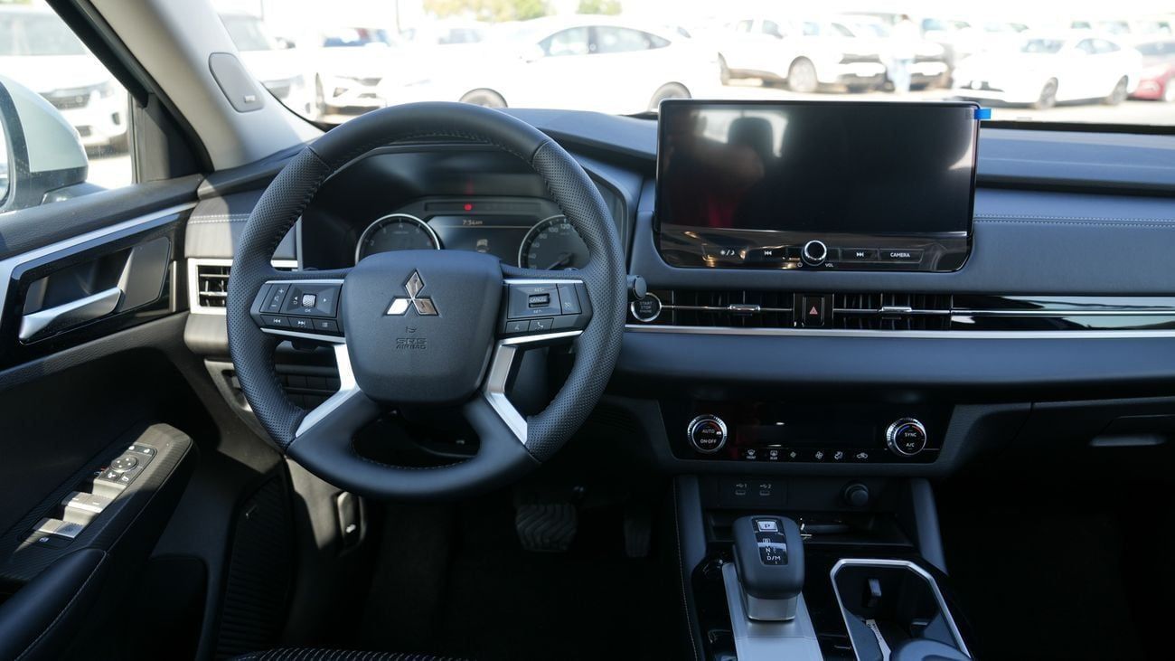 Mitsubishi Outlander HIGHLINE Brand New 2026 Mitsubishi Outlander Medium Line (G12) 2.5L | 7-Seater SUV | GCC Spec | Expo