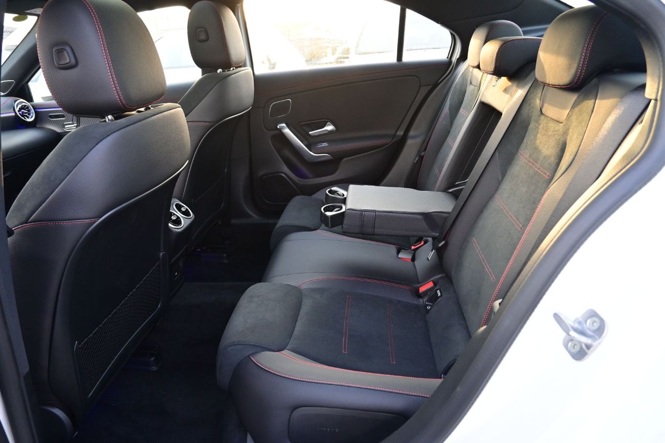 مرسيدس بنز A 200 Mercedes-Benz A200L 1.3L Turbo Petrol, Model 2025 Color White