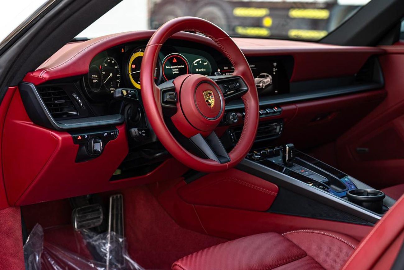 بورش 911 Carrera 3.0L (444 HP) Coupe