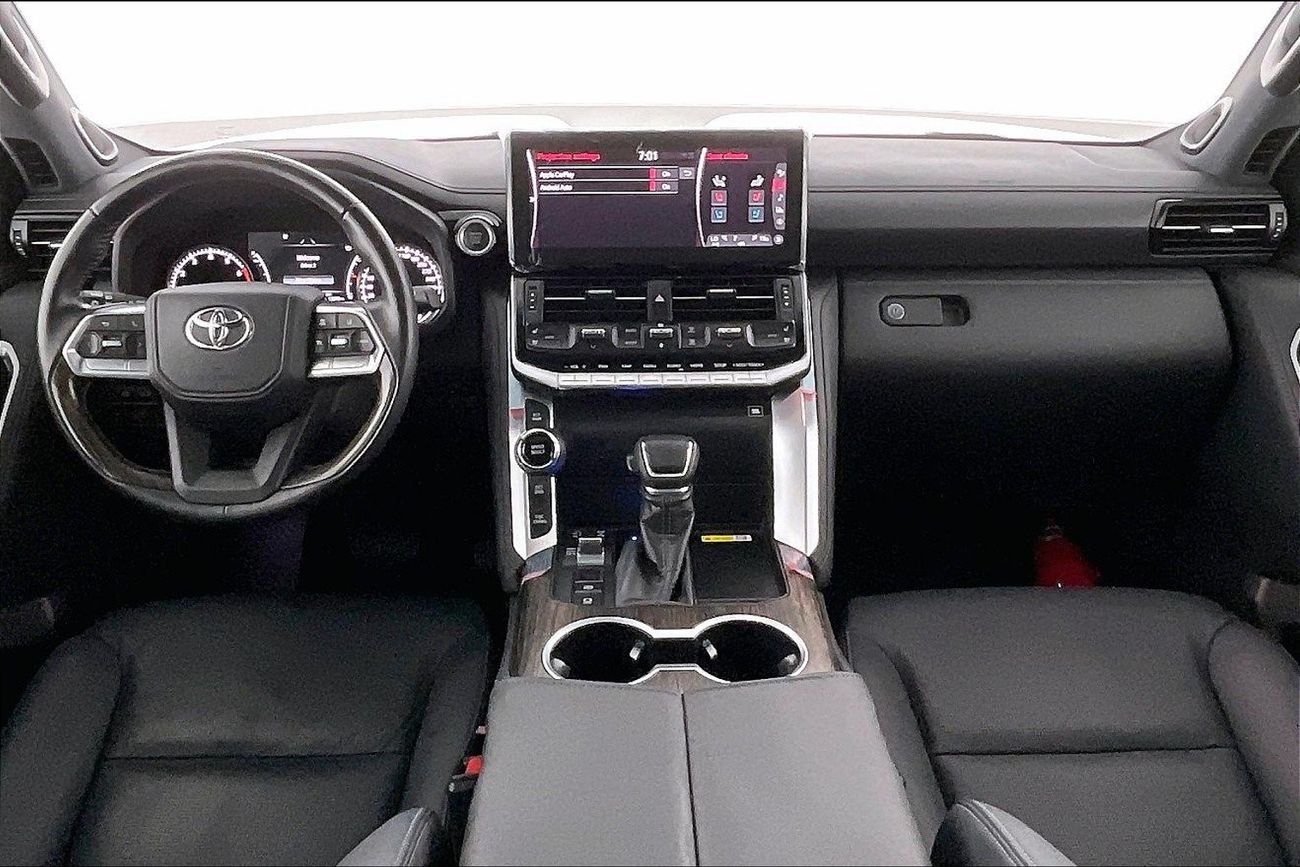 تويوتا لاند كروزر VXR | سنة ضمان مجانية | 0 دفعة أولى | سياسة الإعادة بعد 7 أيام