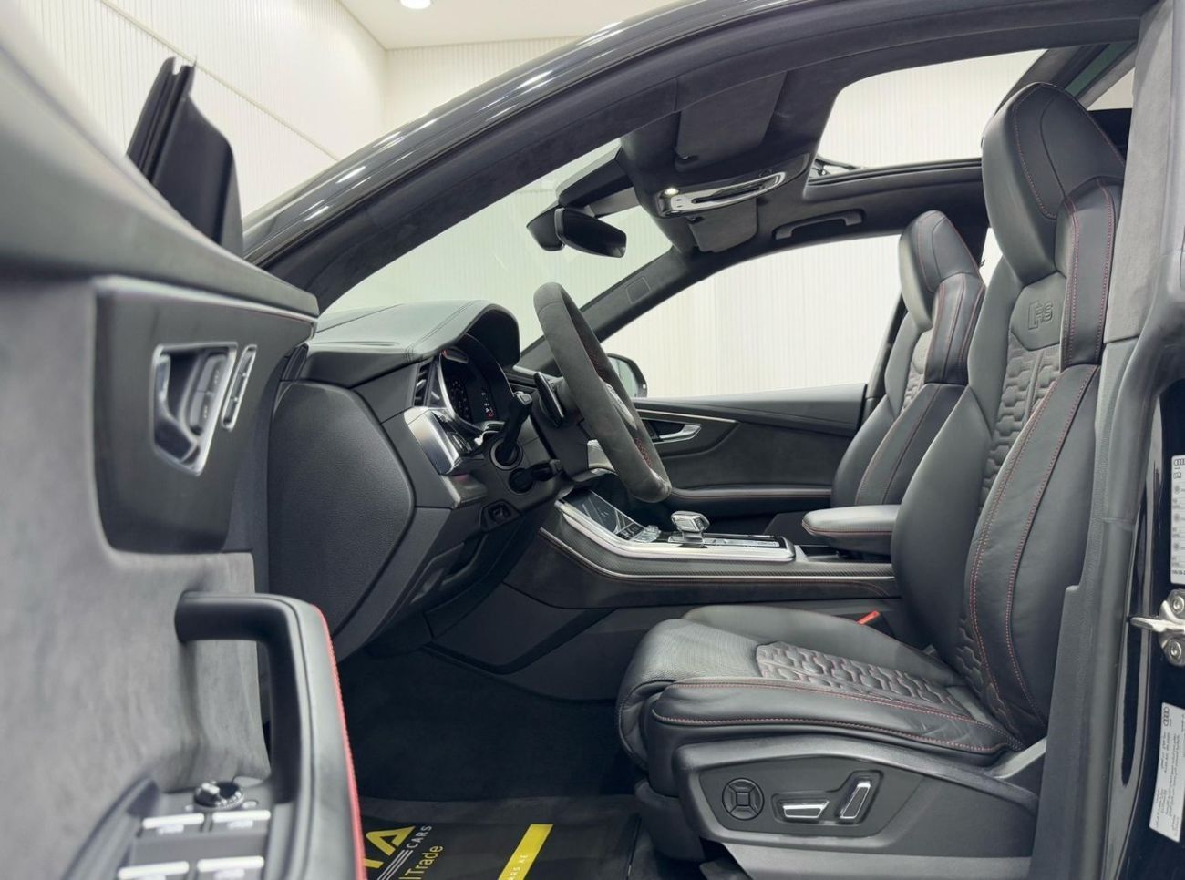 أودي RSQ8 2021 Audi RSQ8, Nov 2025 Agency Warranty + Service Package, Full Service History, GCC