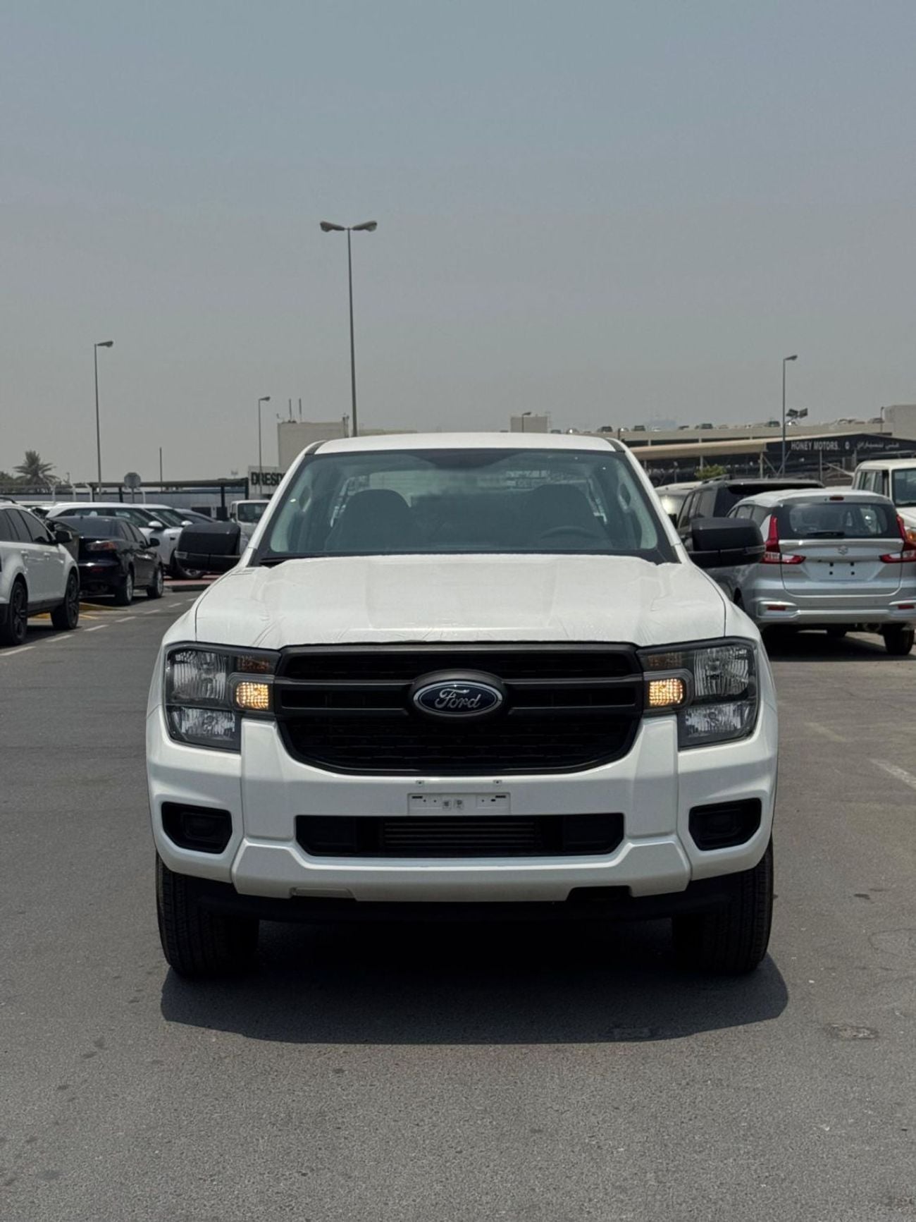 Ford Ranger XL 2.0L LHD Double Cabin Diesel Engine African Specs Automatic transmission 4WD 5 Seats 4 Doors