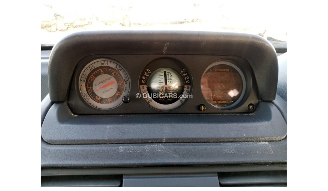 Mitsubishi Pajero MITSUBISHI PAJERO RIGHT HAND DRIVE (PM939)
