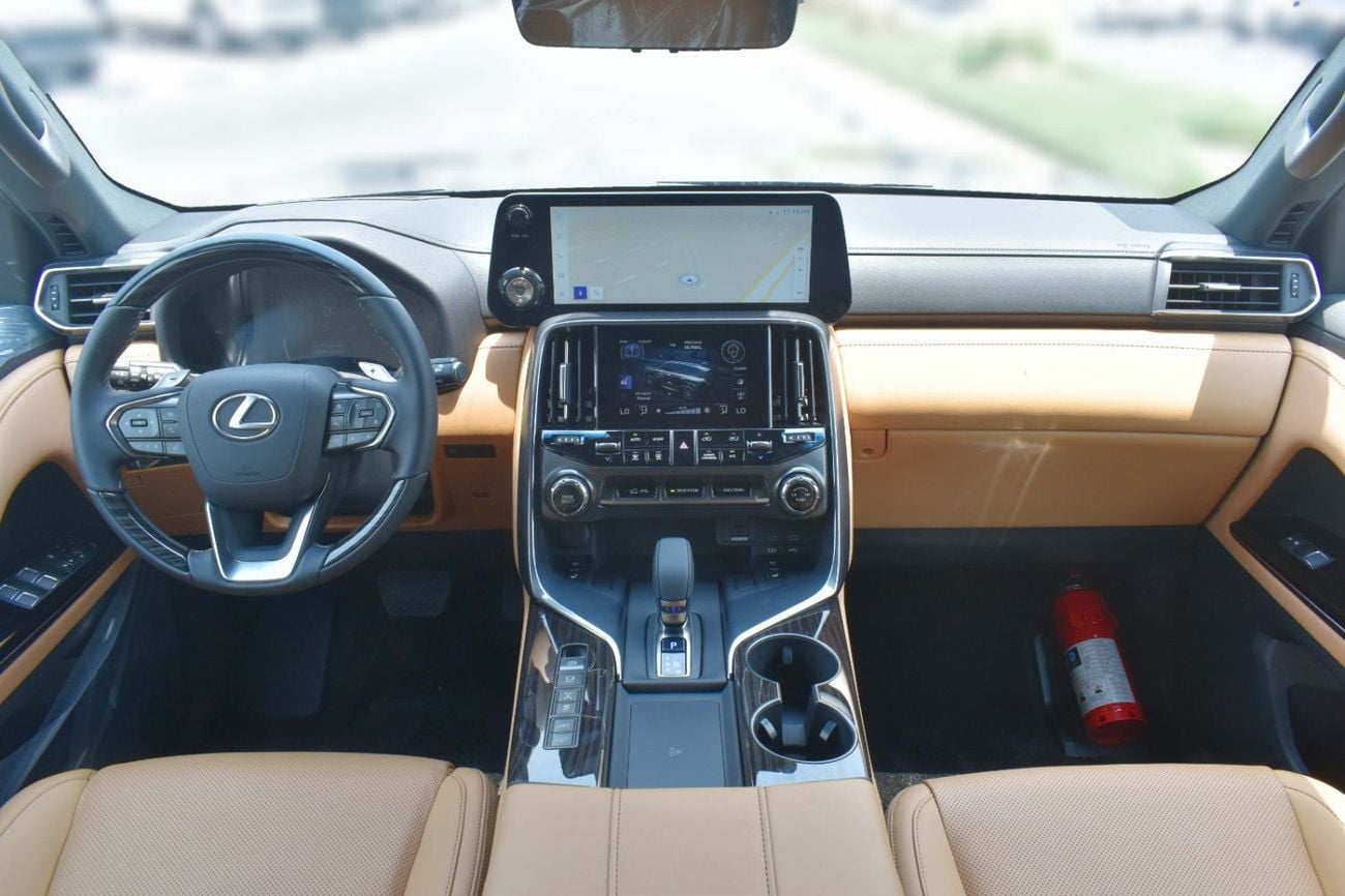 لكزس LX 700h SIGNATURE