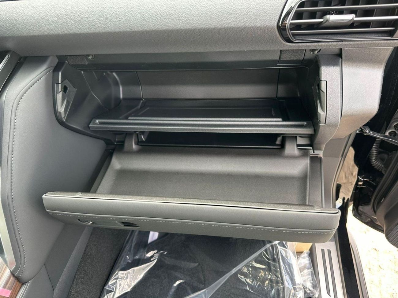 Toyota Land Cruiser 2025 Toyota Land Cruiser GXR 4.0L AT Petrol (High Option)