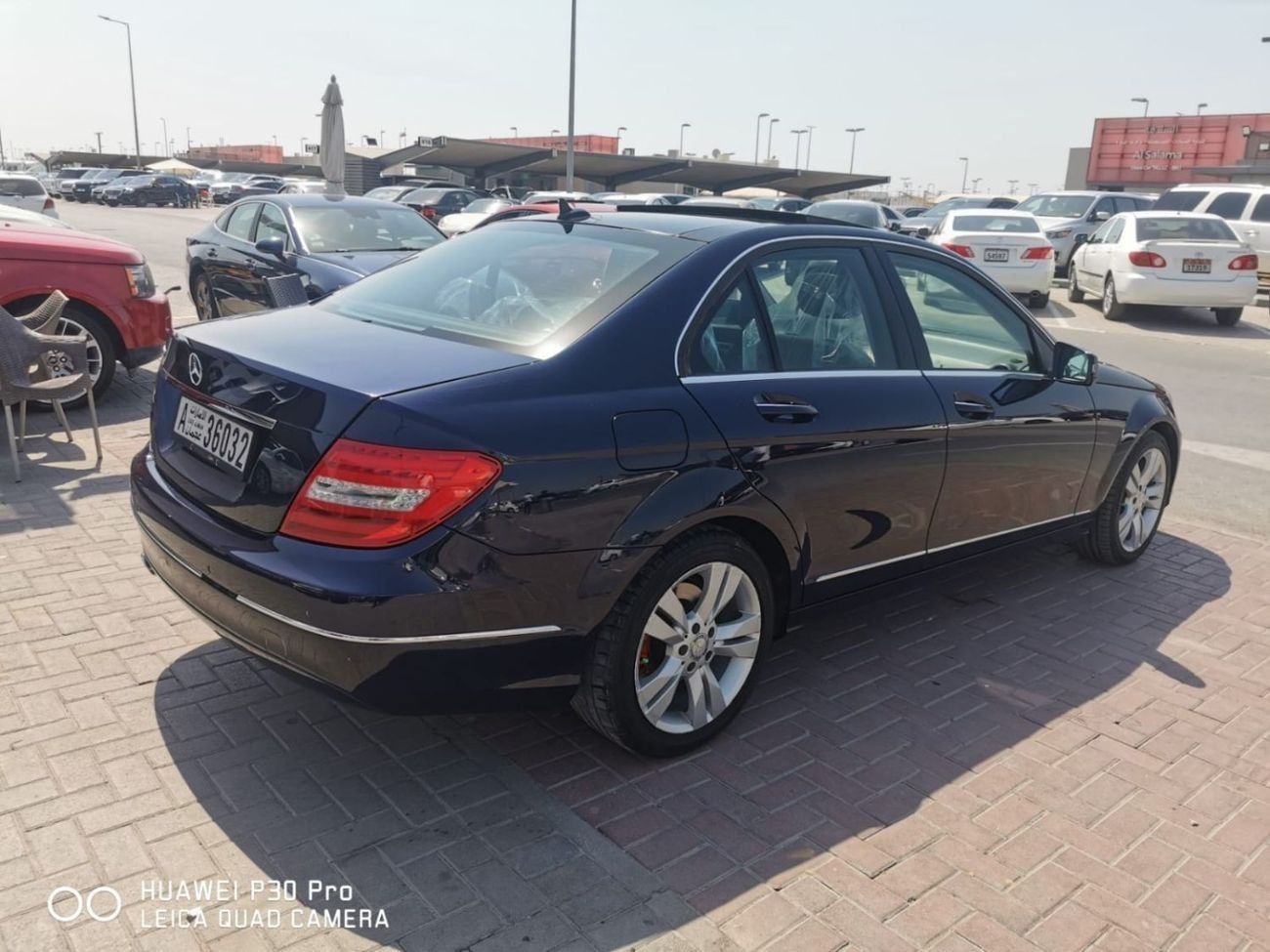 Mercedes-Benz C 200 In excellent condition and requires no expenses