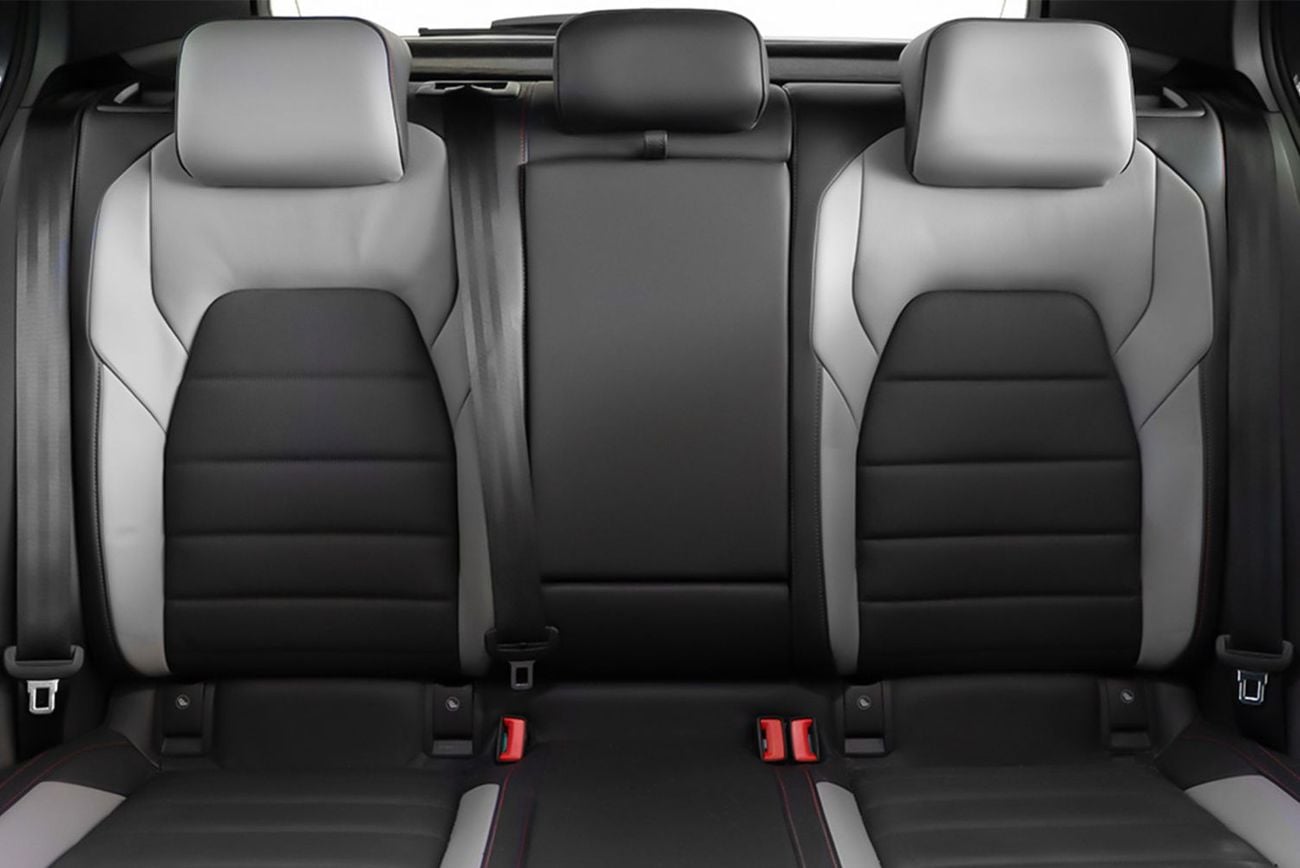 Volkswagen Golf 2.0L TFSI