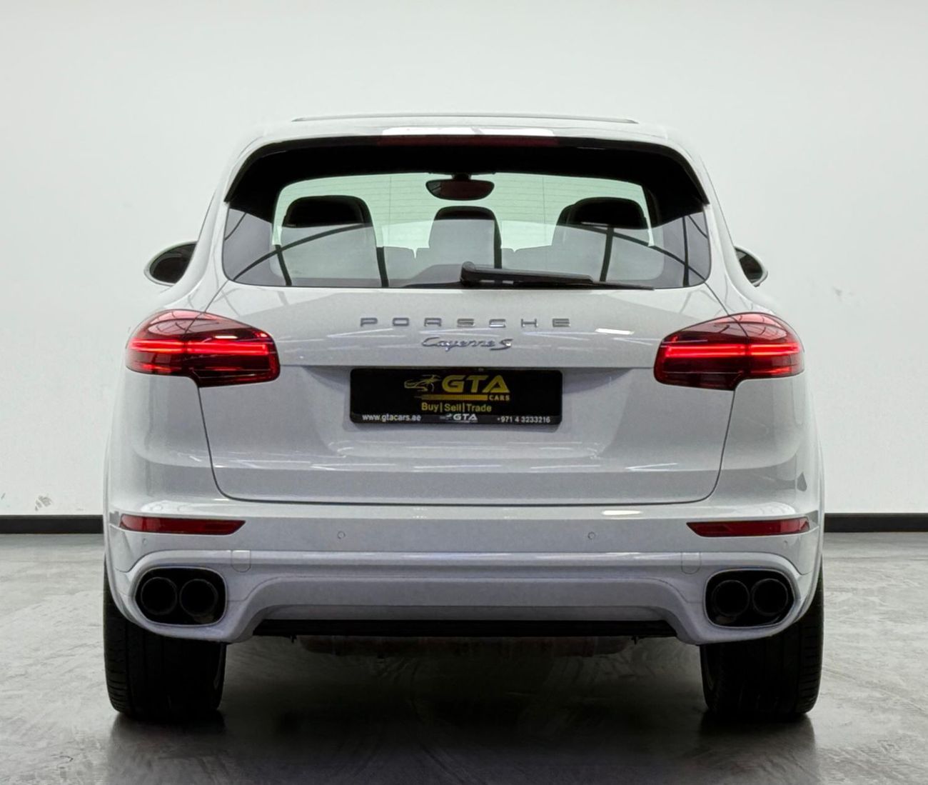 Porsche Cayenne Std 3.6L 2016 Porsche cayenne S, Full Service History, Fully Loaded, Excellent Condition, GCC