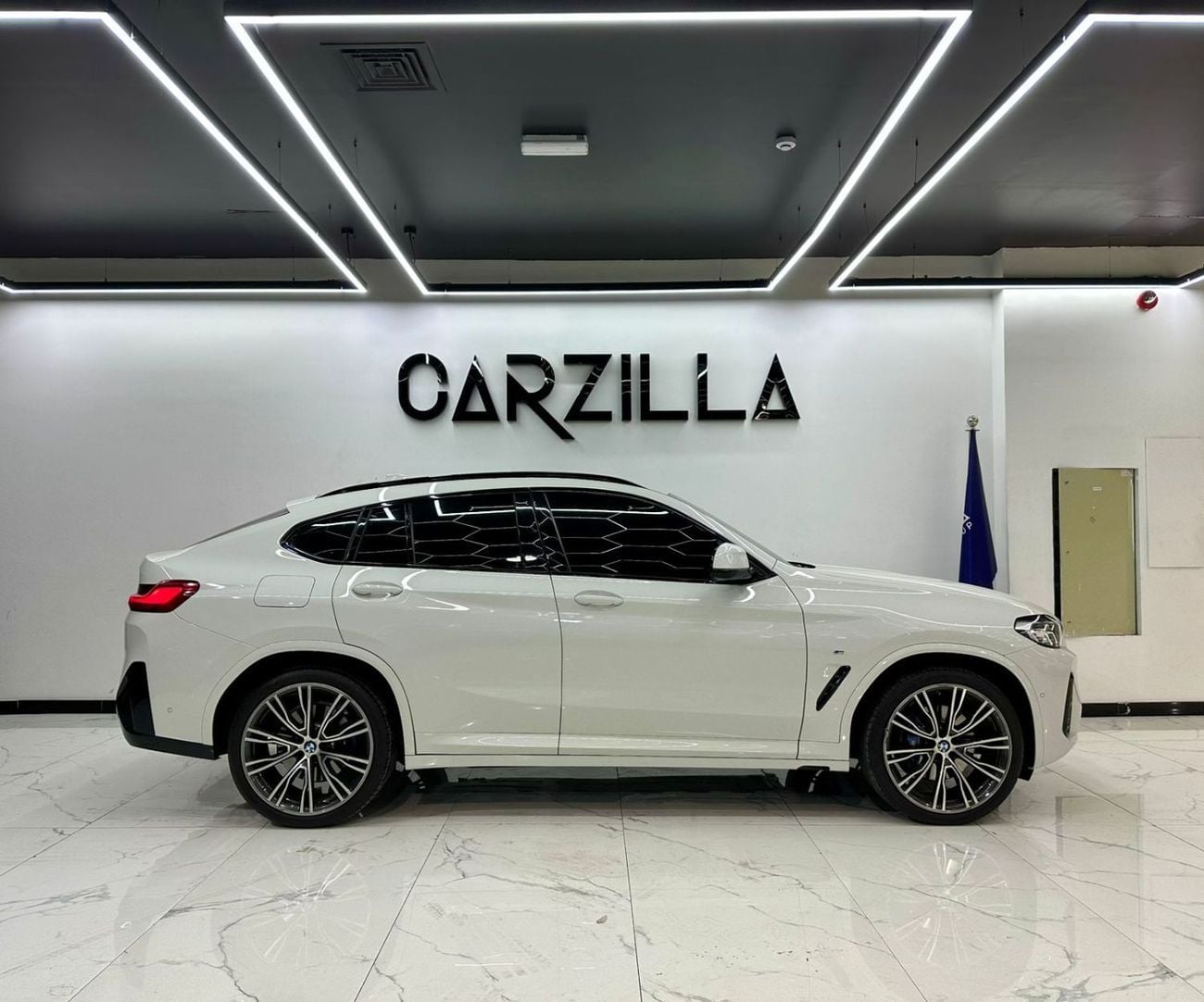 BMW X4 xDrive 30i M Sport 2.0L AED 3,525 pm l 0% Down Payment l BMW X4 M Sport l Agency Warranty