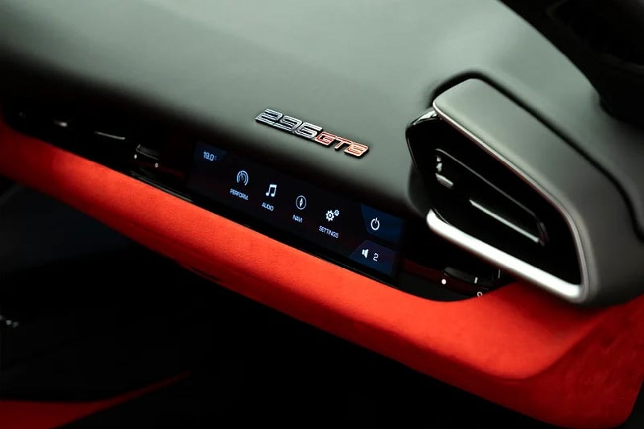 Ferrari 296 GTB 3.0T V6 PHEV