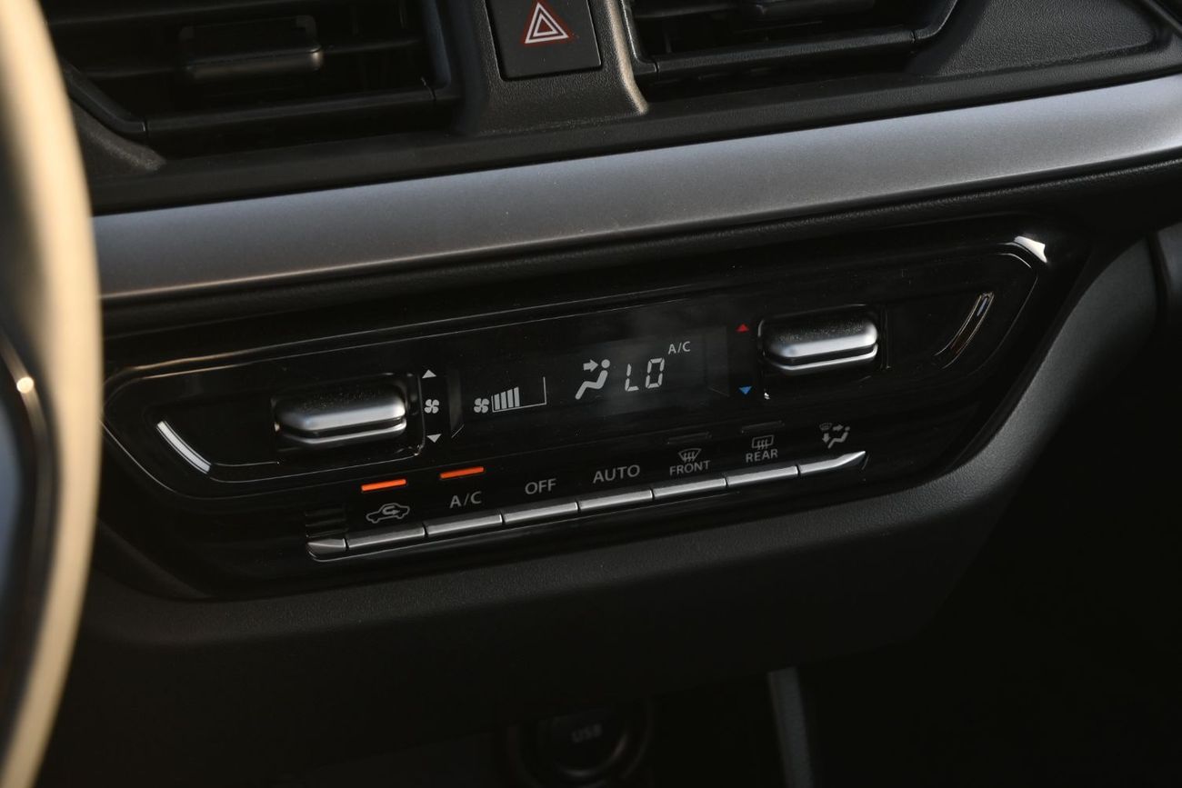 Suzuki Swift Suzuki Swift GLX 1.2L Petrol, Hatchback, FWD, 5Doors