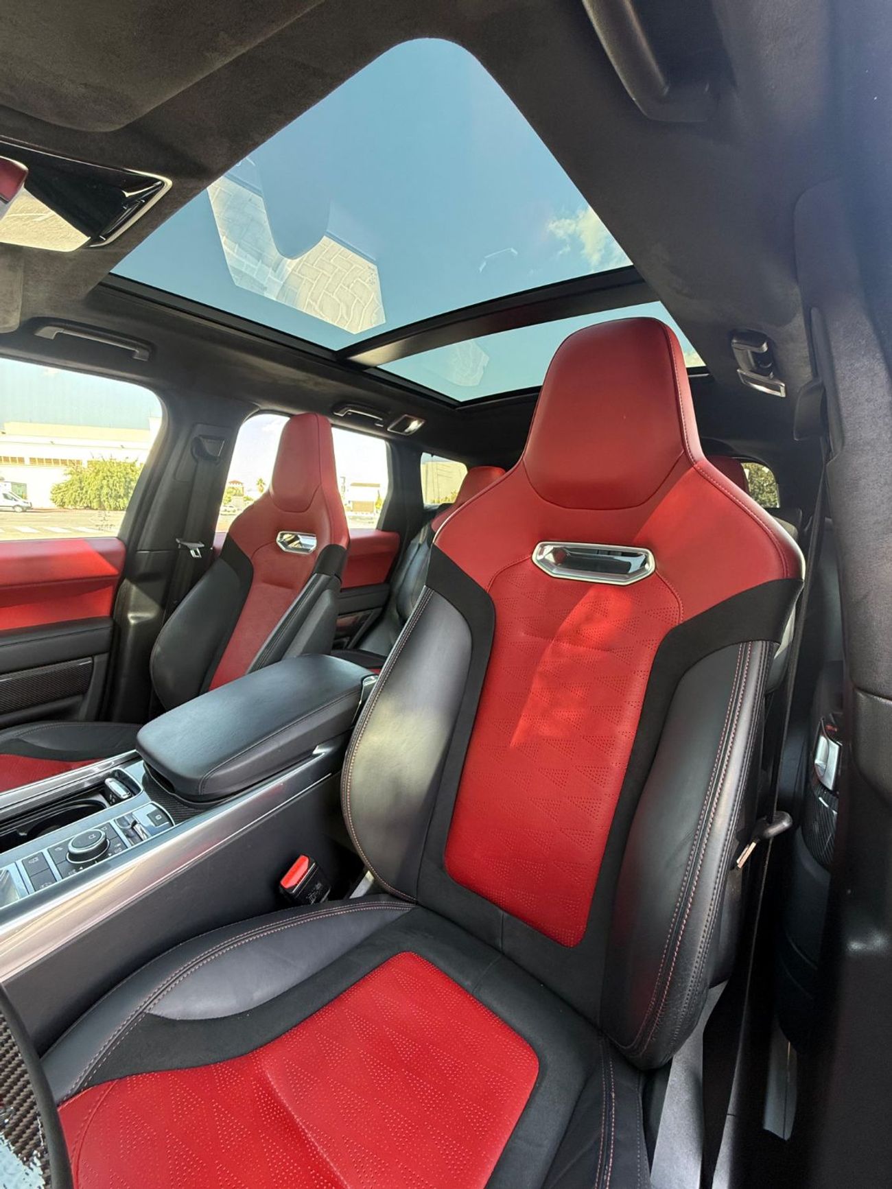 Land Rover Range Rover Sport SVR Carbon Edition 5.0L