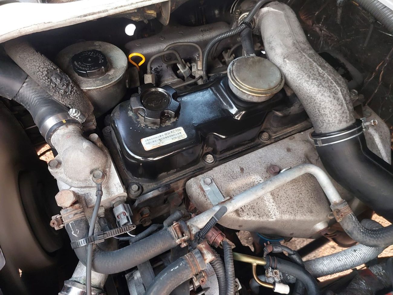 Nissan Caravan NISSAN CARAVAN VAN RHD 1997 MODEL 3.1 L DIESEL MANUAL(PM00945)