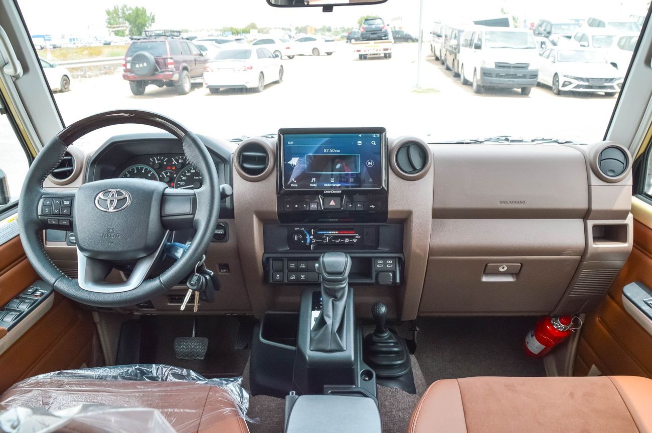 Toyota Land Cruiser 70 TOYOTA LAND CRUISER 76 4.0L 4WD 5DOOR AT SUV 2026