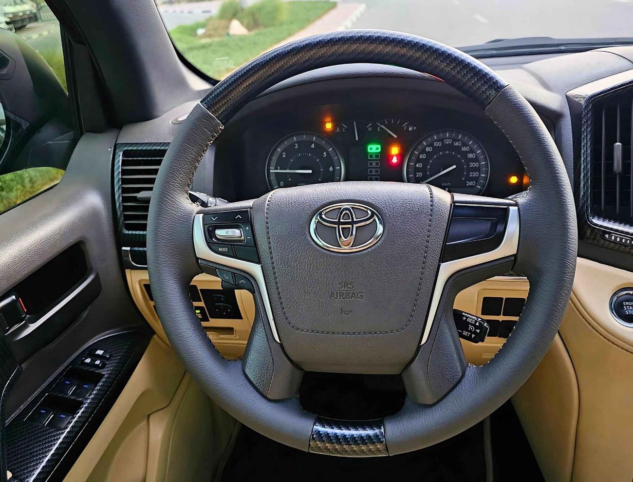 تويوتا لاند كروزر GXR V6 4WD/  INTERIOR UPGRADE/ LOW  MILEAGE/ MINT CONDITION/ LOT#48220