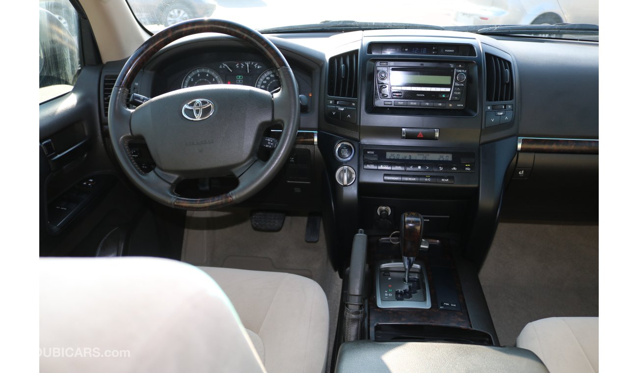 Toyota Land Cruiser GXR V6 AUTOMATIC SUV WITH GCC SPECS WORLDWIDE SHIPPING