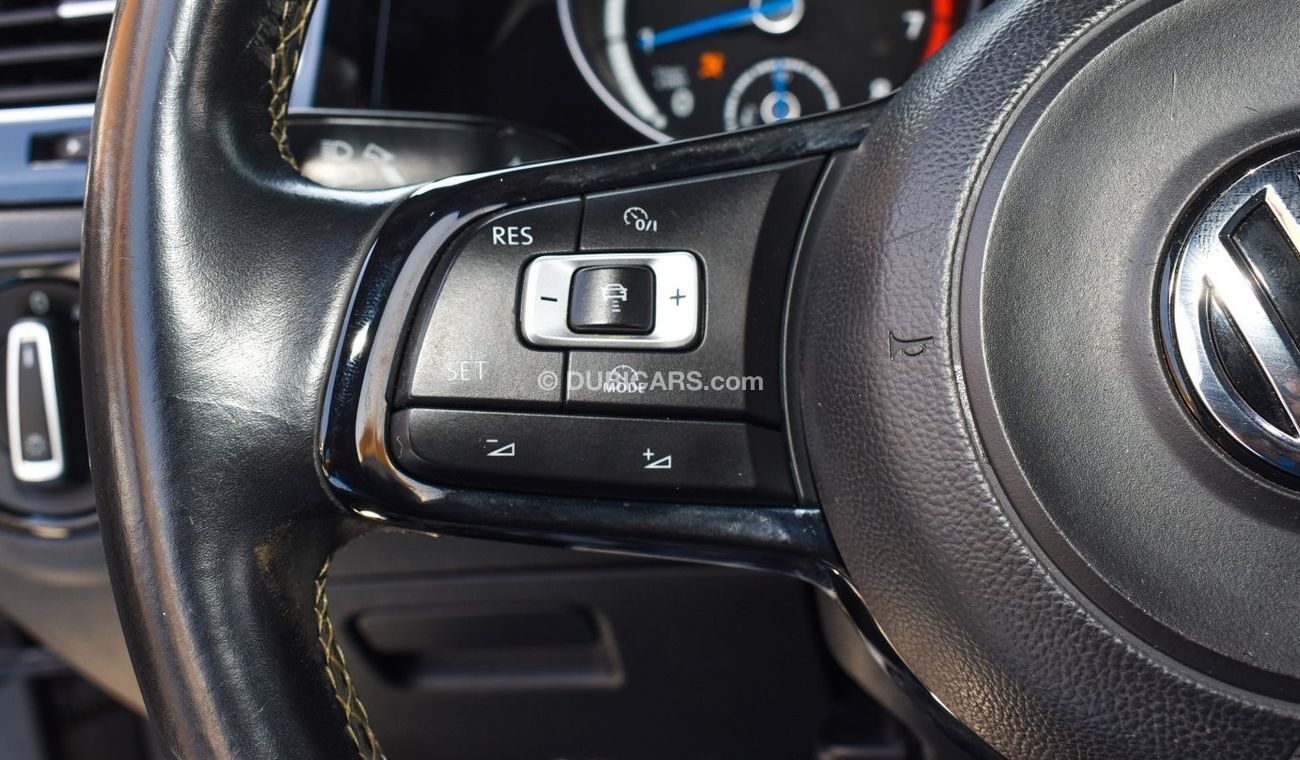 Volkswagen Golf R  4MOTION