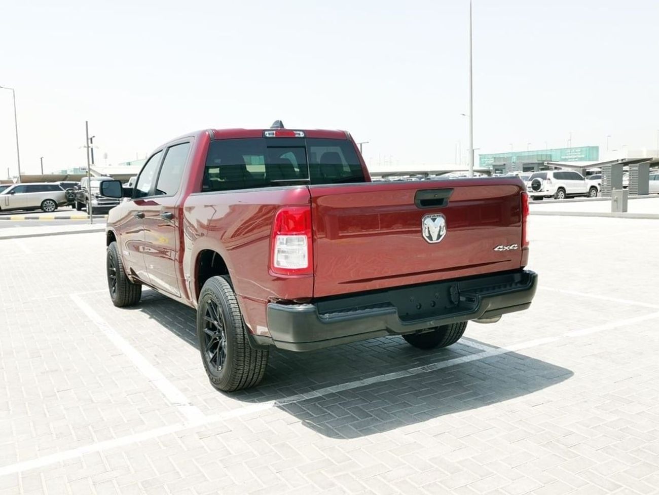 RAM 1500 Dodge RAM Bighorn - 2022 - Maroon