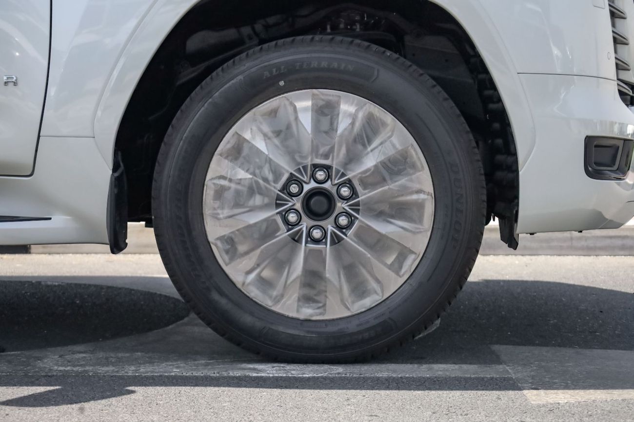 Toyota Land Cruiser GXR 4.0L V6 GCC SPECS 2025 MODEL