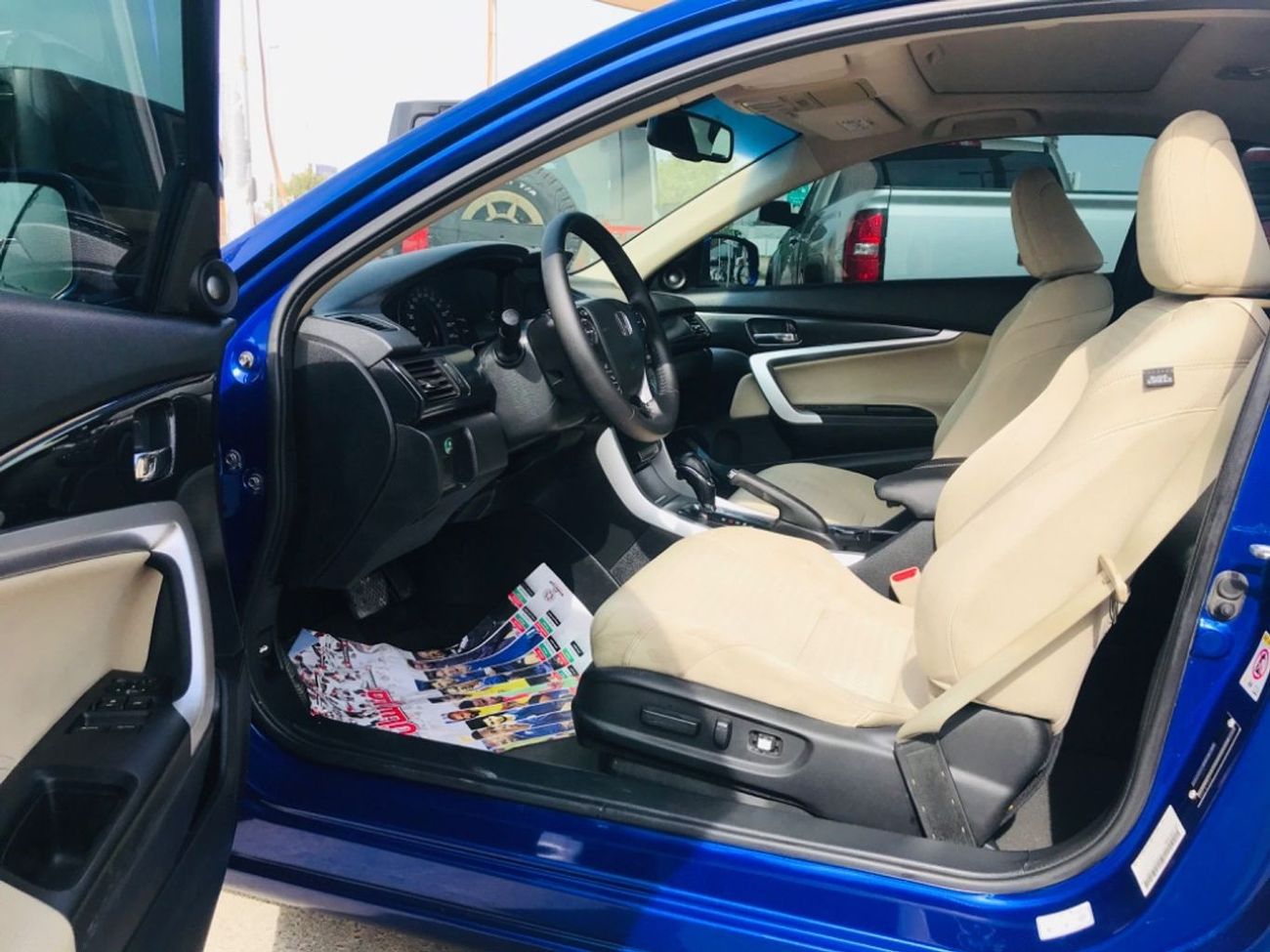 هوندا أكورد كوبيه سياره نظيفه جدا بحاله ممتازه بدون حوادث