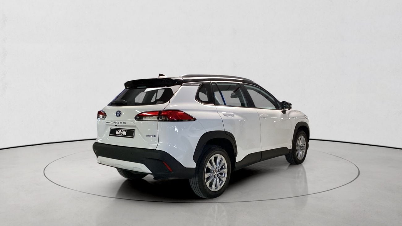 تويوتا كورولا كروس GLI | شامل الضمان | 0 ﺪﻔﻋﺓ ﺃﻮﻟﻯ