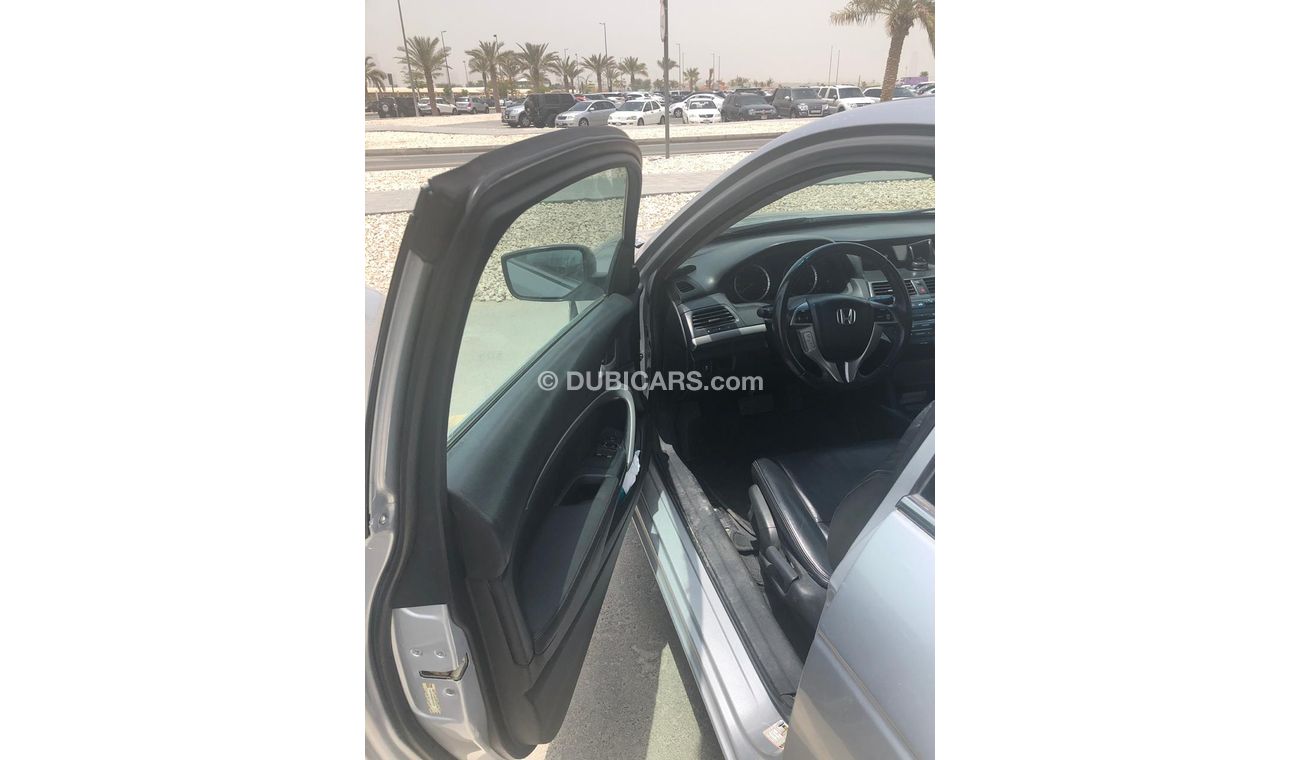 هوندا أكورد كوبيه - 2012 - Sports - Full Option