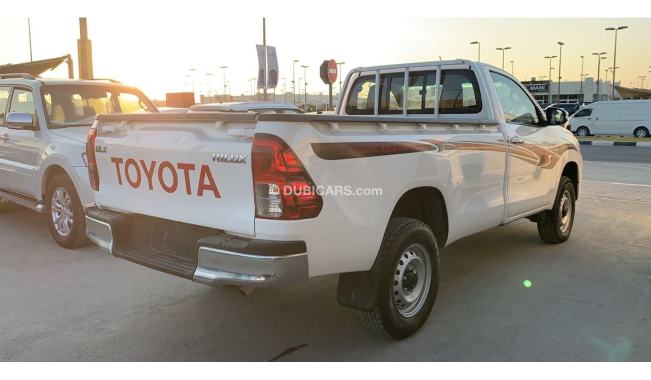 Toyota Hilux 2016 S\C 4x4 GLX Ref#663