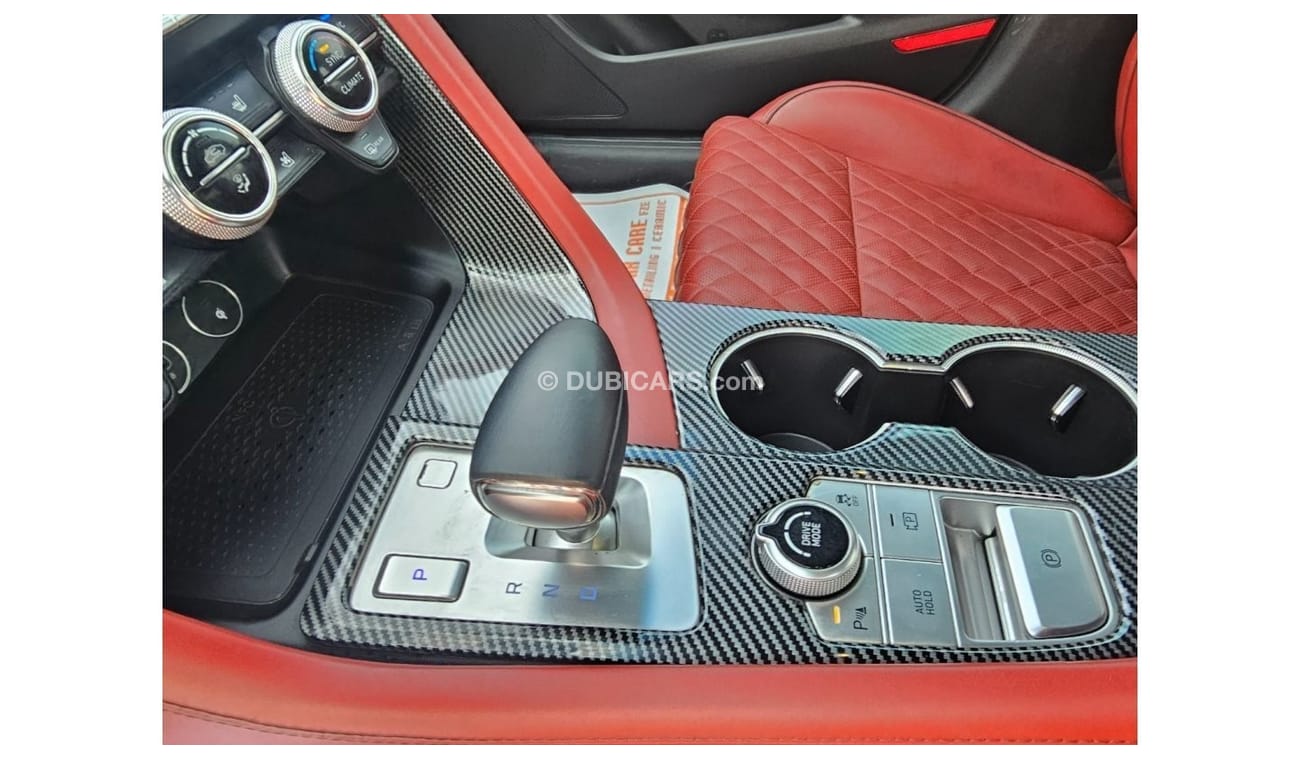 Genesis G70 Royal