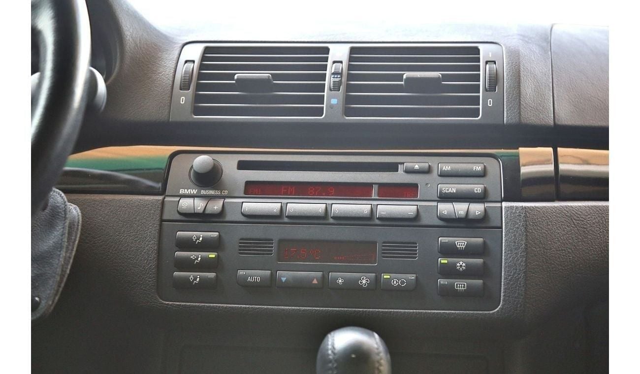 BMW 320i 2001 Japanese Specification