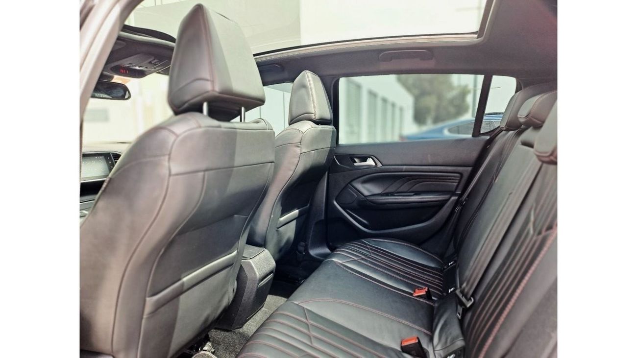 بيجو 308 GT لاين GCC