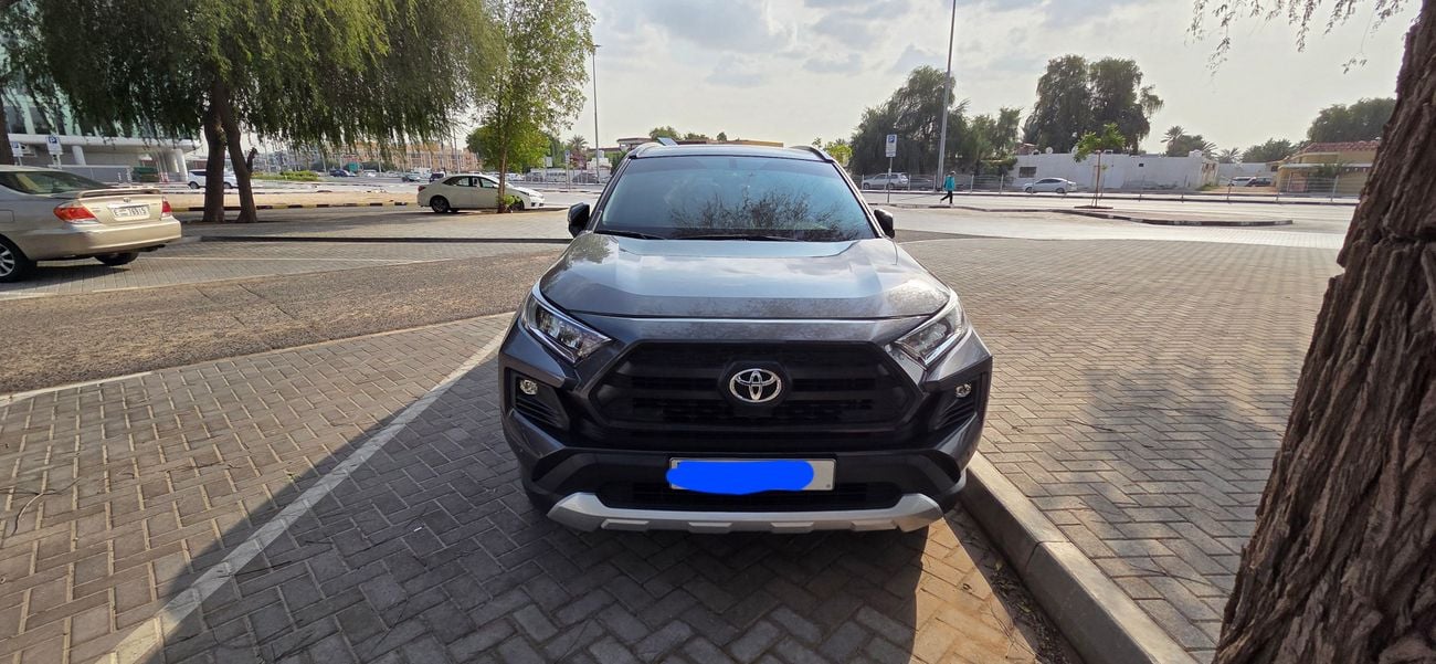 تويوتا راف ٤