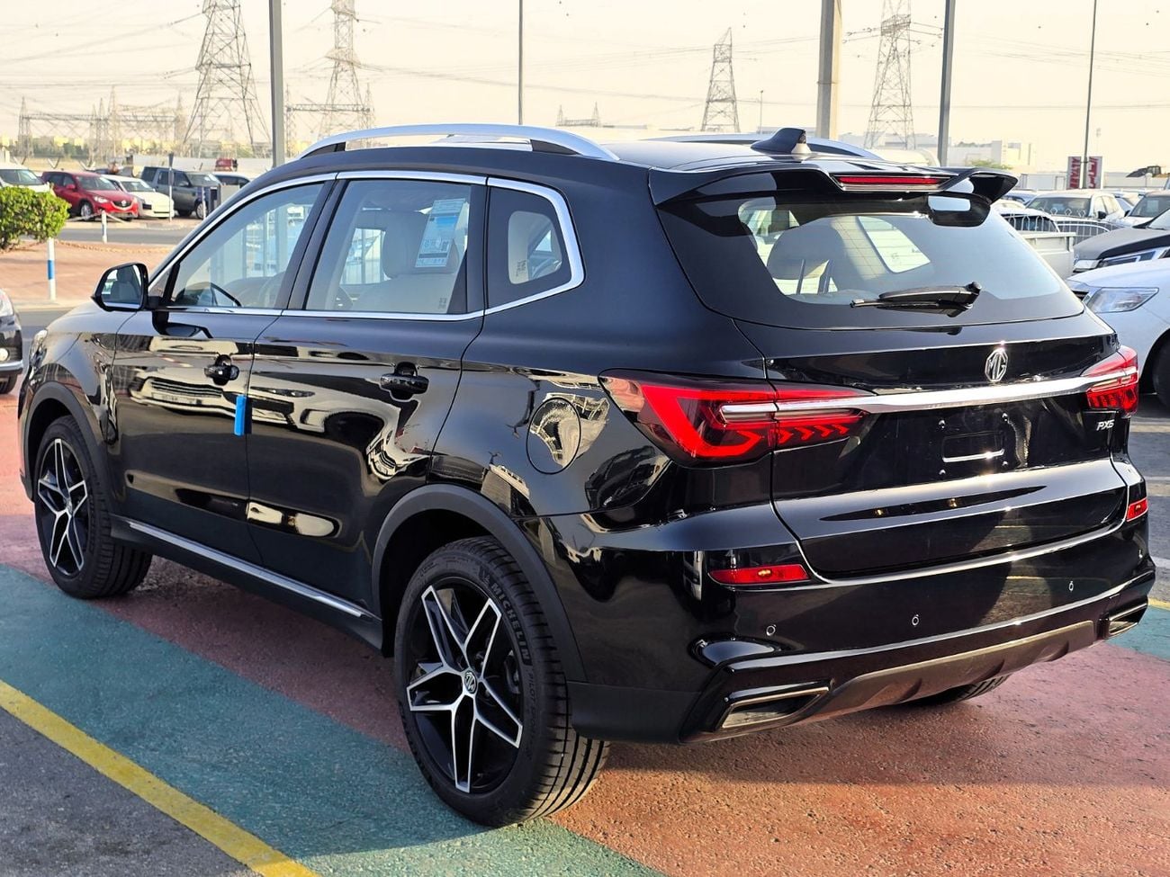 MG RX5 MG RX5 Luxury 1.5L Turbo A/T FWD SUV Gcc Black Color 2025 Model