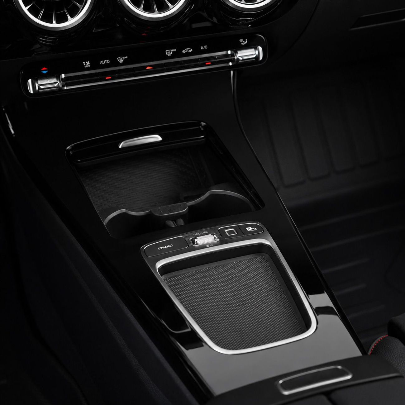مرسيدس بنز A 200 EUROPEAN AED 1,915 P.M • 0% Downpayment • Mercedes-Benz A200d • 1 Year Warranty