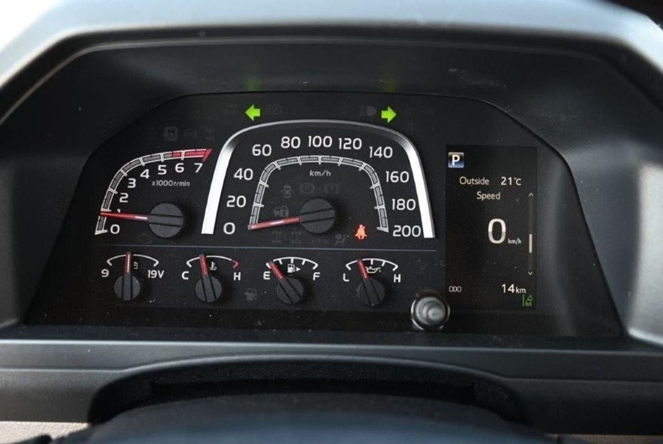 Toyota Land Cruiser 70 2025 TOYOTA LAND CRUISER 76 HT G V6 4.0L PETROL 4WD 5-SEATER AT