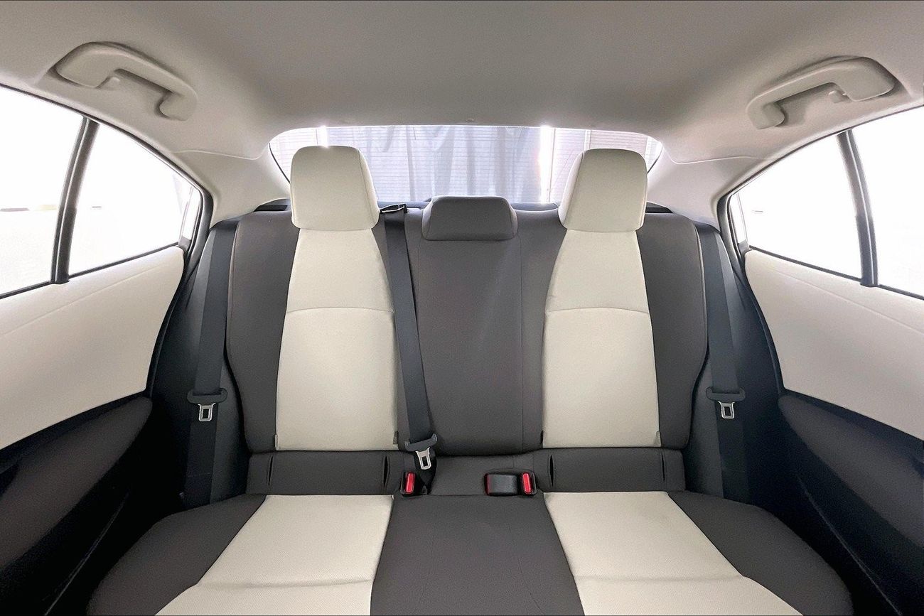 تويوتا كورولا XLI | سنة ضمان مجانية | 0 دفعة أولى | سياسة الإعادة بعد 7 أيام