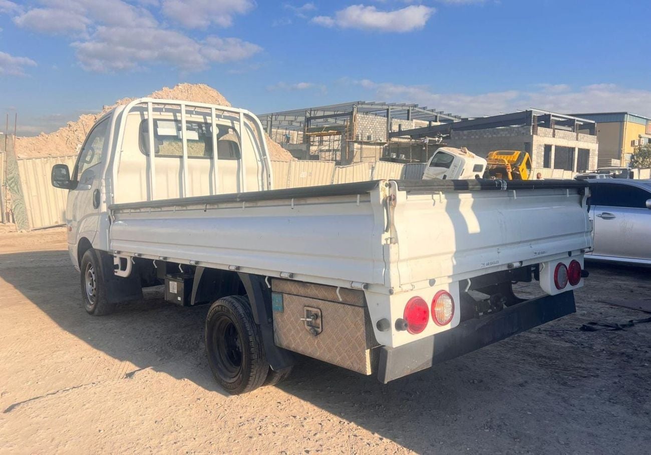 Kia Bongo STD (NON GCC) RIGHT HAND VEHICLE ONLY FOR EXPORT