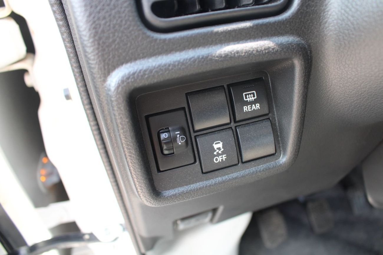 Suzuki EECO SUZUKI EECO 1.2L PETROL 7 SEATER MANUAL