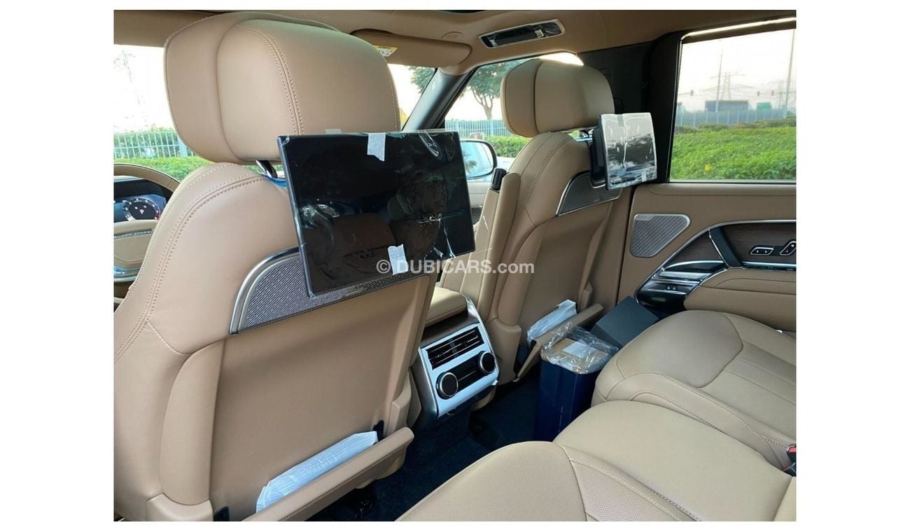 Land Rover Range Rover **2024**GCC SPEC UNDER WARRANTY AND SERVICE