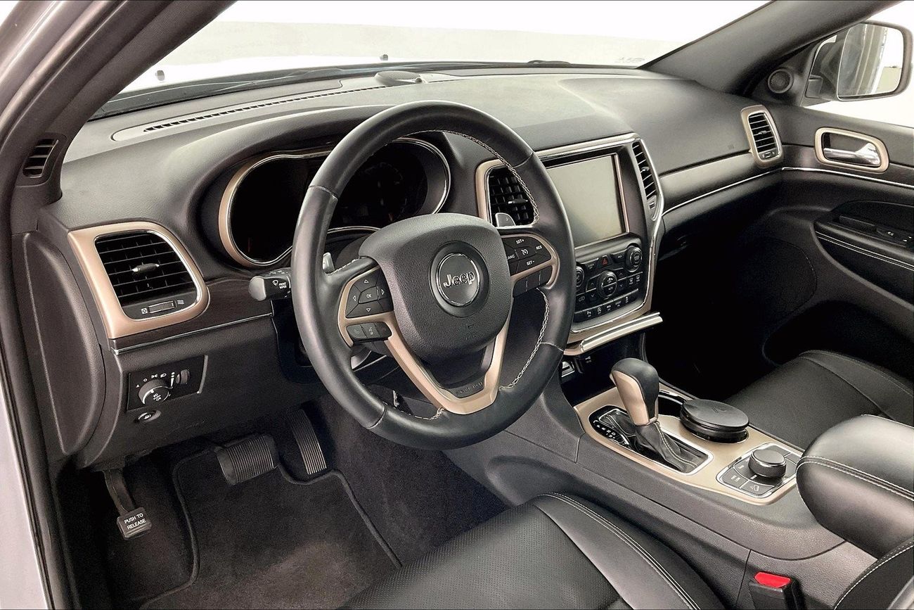 جيب جراند شيروكي Limited | سنة ضمان مجانية | 0 دفعة أولى | سياسة الإعادة بعد 7 أيام