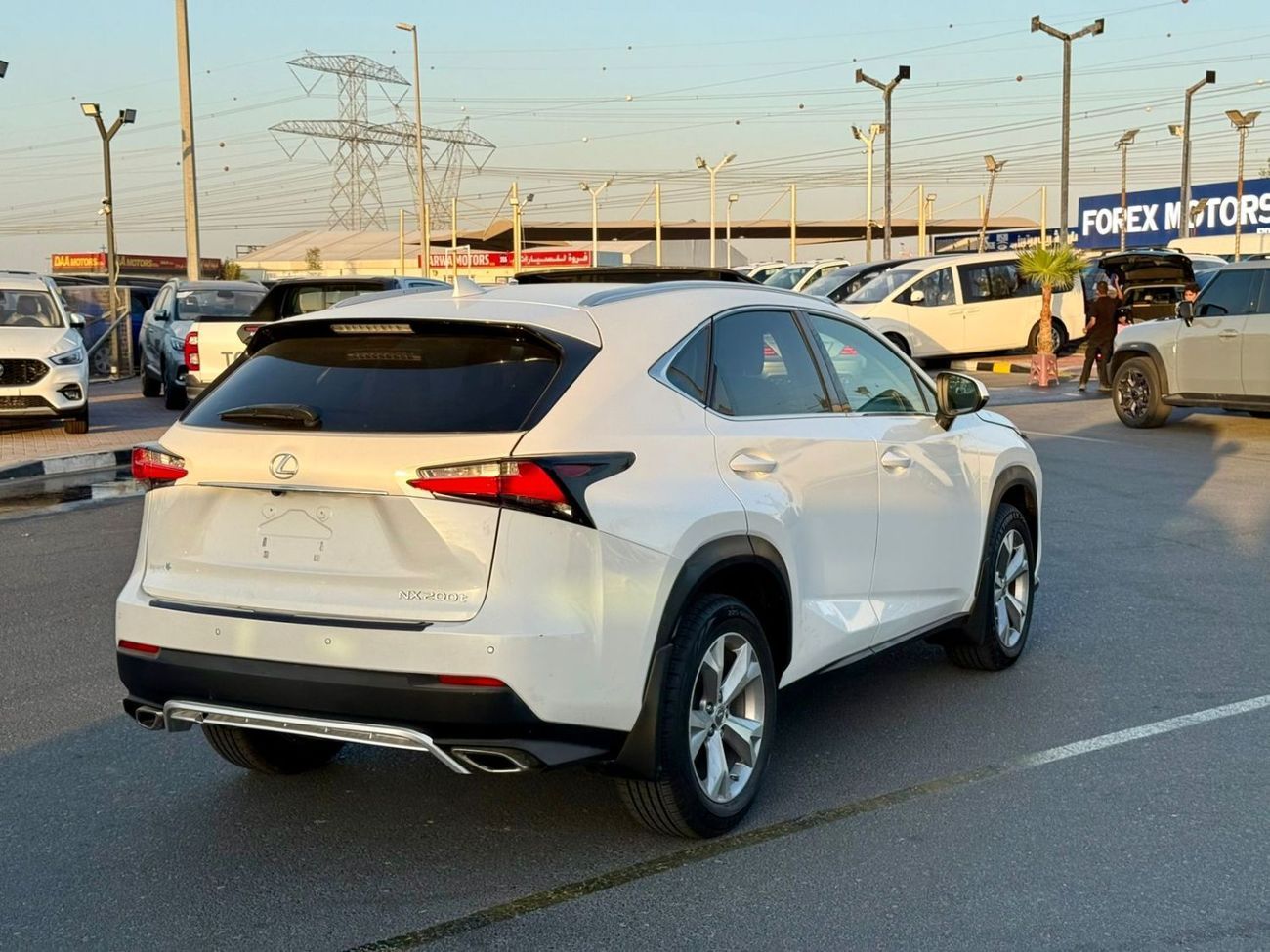 Lexus NX200t LEXUS NX200T - SPECIAL EDITION - WHIT HEAD UP DISPLAY