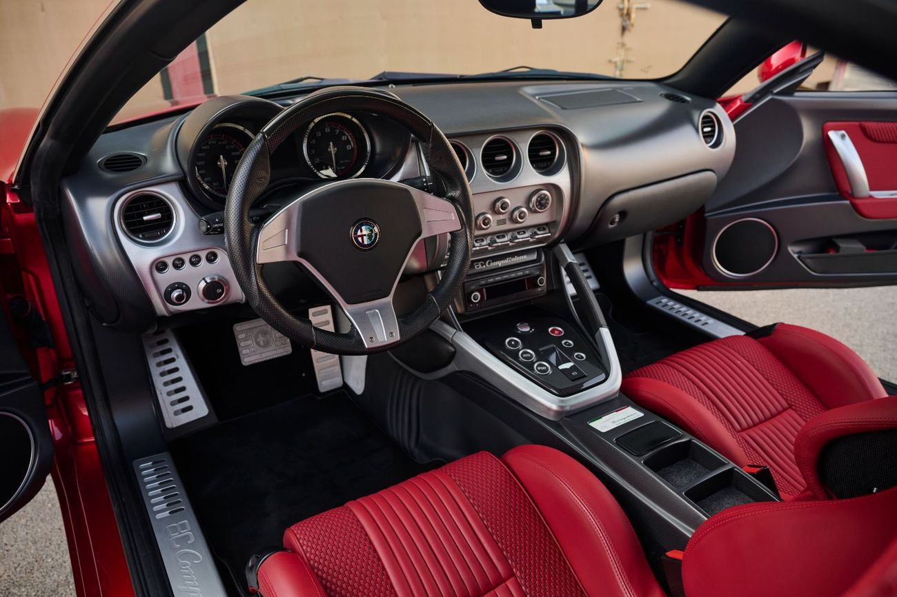 ألفا روميو 8C