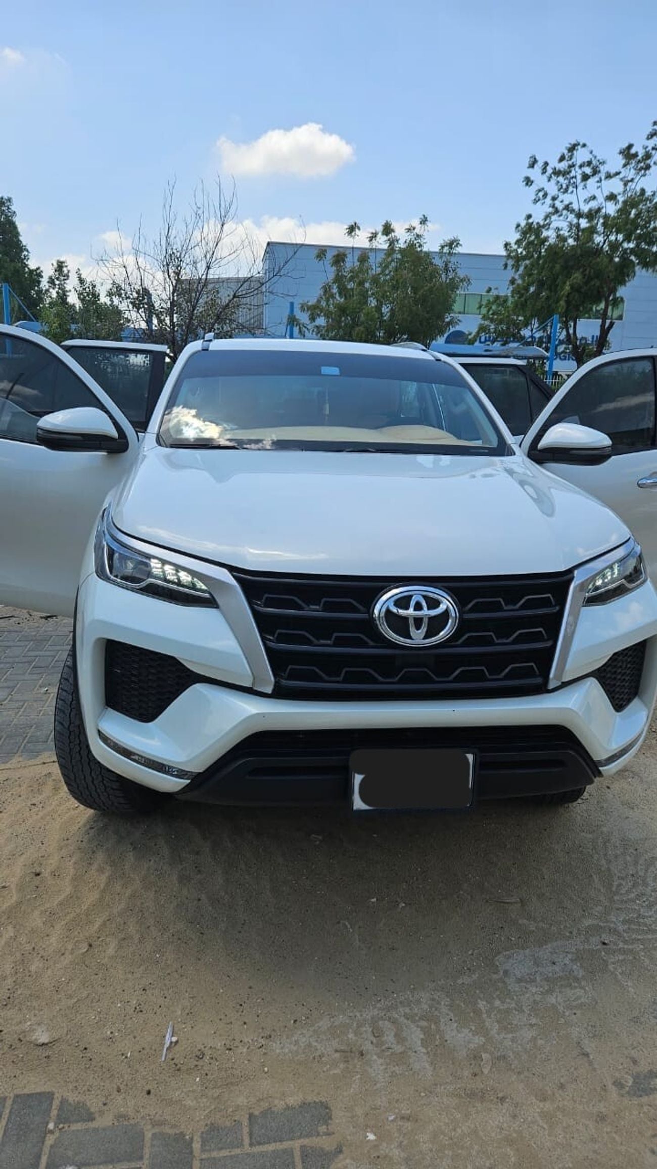 Toyota Fortuner GX2 2.7L 4WD