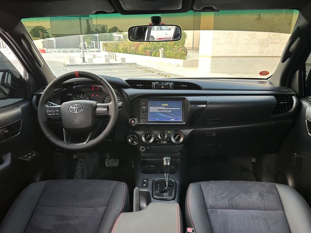 تويوتا هيلوكس 2021 Model V4 - 2.7L Petrol Engine Facelift GR Sports 2025 Shape Exterior and Interior Both Full Opt