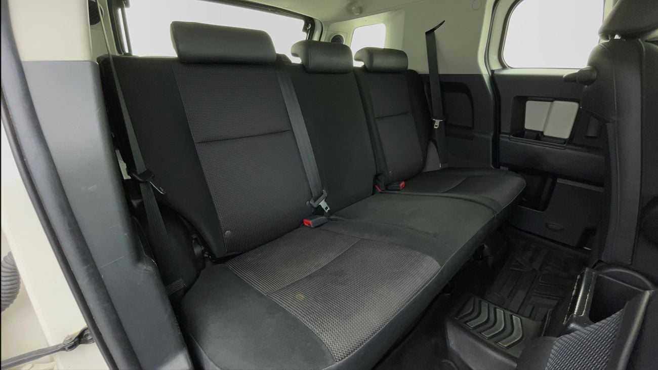 تويوتا إف جي كروزر 2021 GXR | AED 1716/Month | 0 DP | 30 Day Return | Warranty | Service History