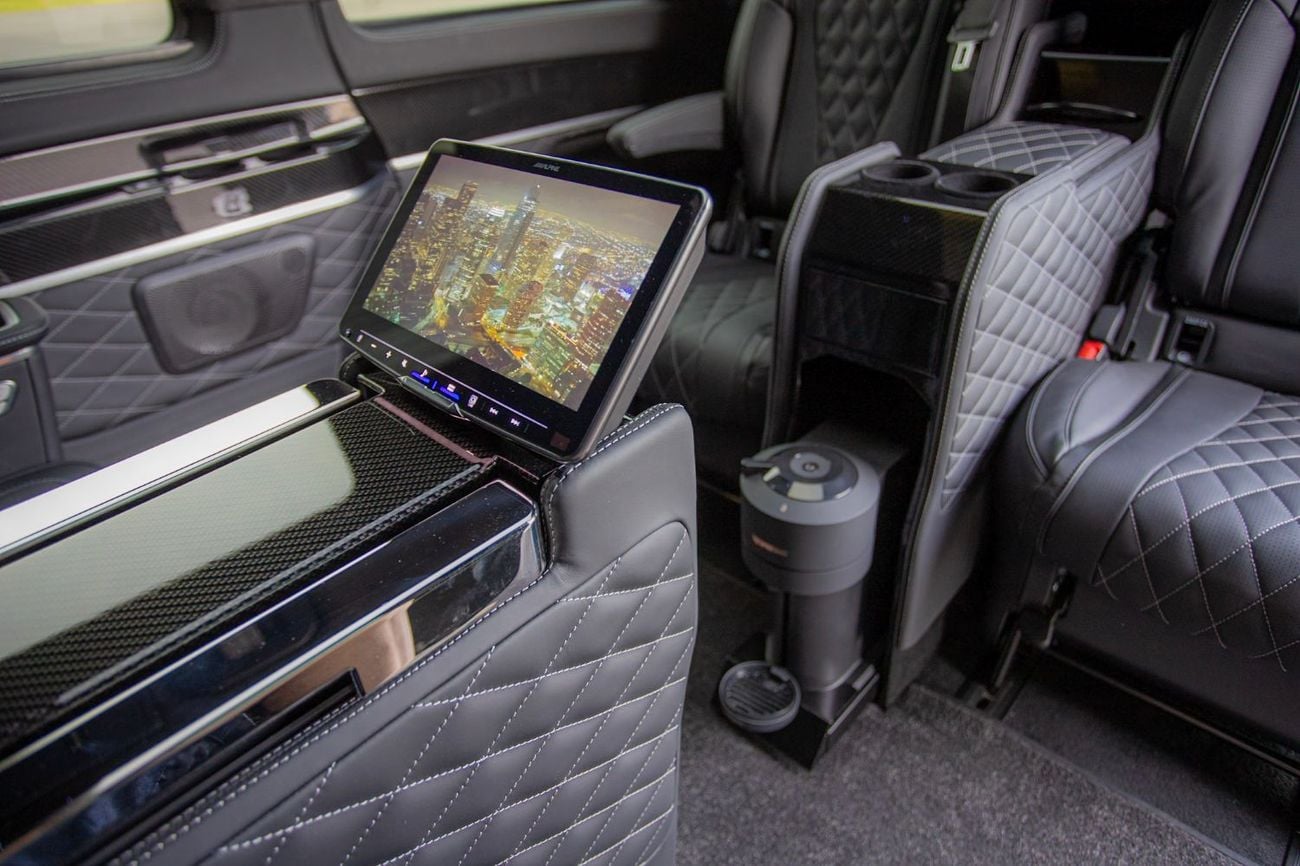 مرسيدس بنز V 300 Senzati® Jet Class® Oryx Edition® 6 Seat Ebony Leather