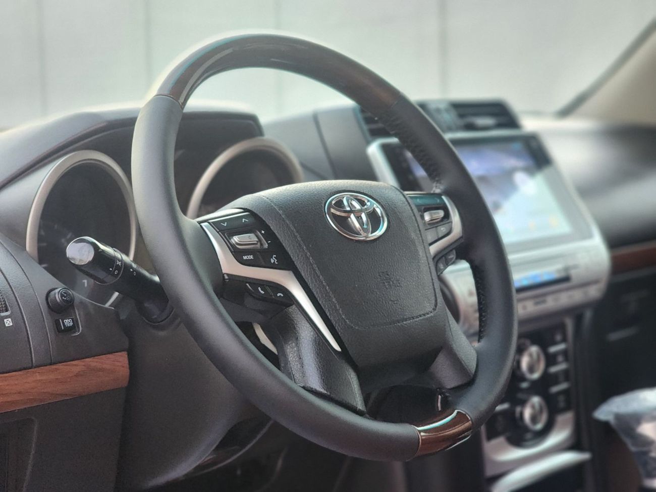 تويوتا برادو V6 upgrade 2022